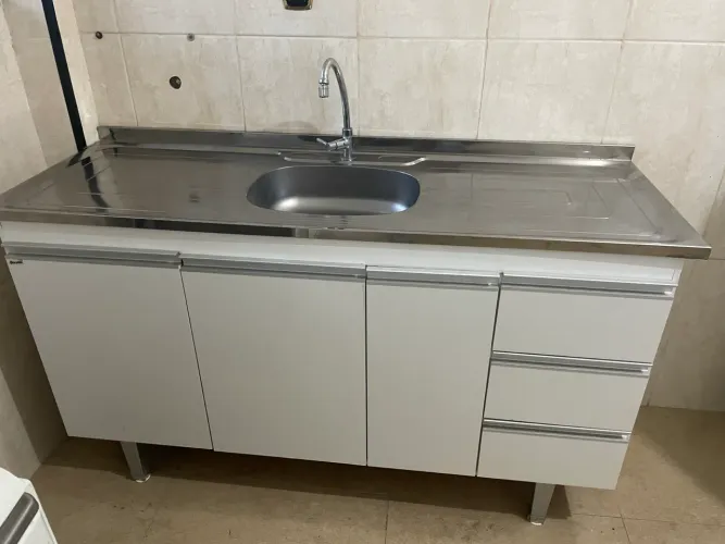 Pia de inox + Gabinete + Torneira