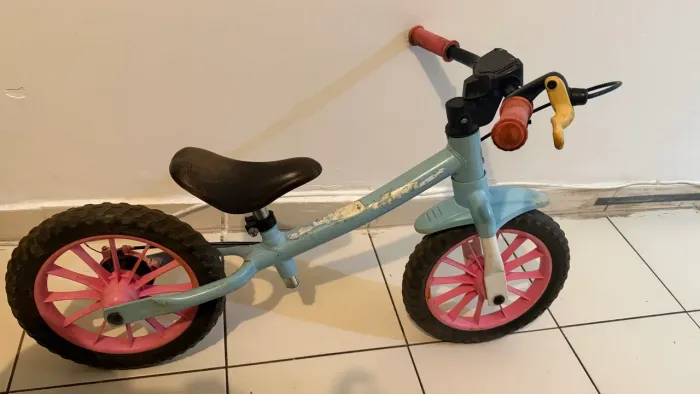 Bicicleta de equilíbrio Decatlhon