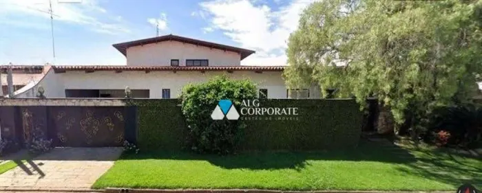 Casa de Alto Padrão para Locação na Lagoa do Taquaral Campinas/SP | 4 Quartos | Piscina,