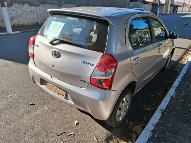Toyota Etios XS 1.5 Flex 16V 5P Aut. 2017
