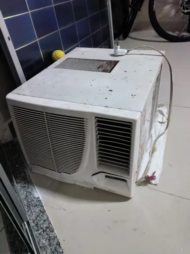 Gree de janela 220V