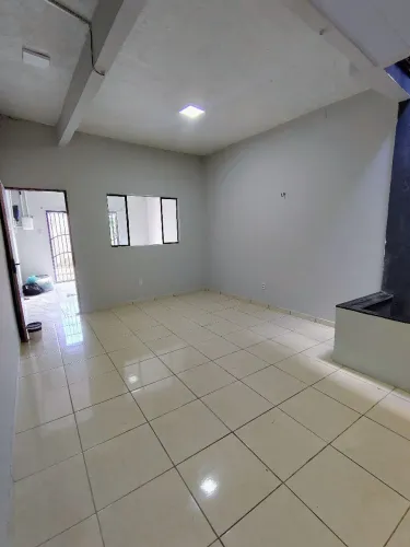 Alugo casa no bairro de Fátima - OTIMA LOCALIZAÇÃO