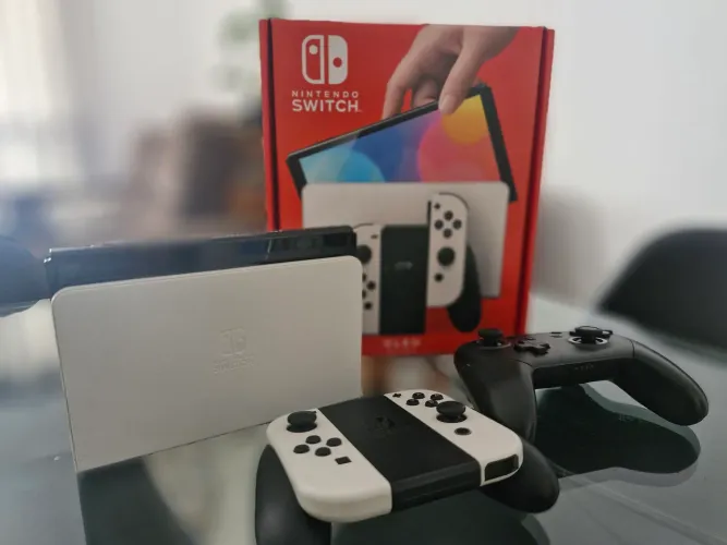 Nintendo Switch OLED Bloqueado 
