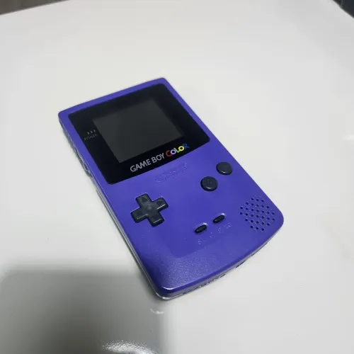Game Boy Color original funcionando