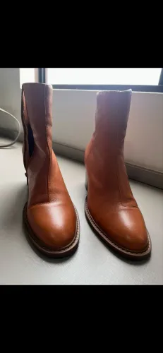 BOTA COURO AREZZO