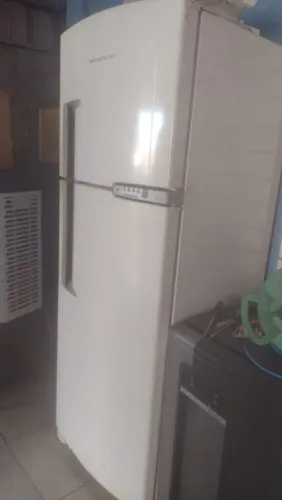 Vendo geladeira Frost Free Electrolux 