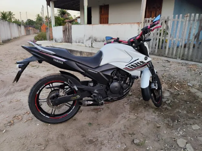 Yamaha Fazer 250 BlueFlex - Conservada, Pronta para Rodar