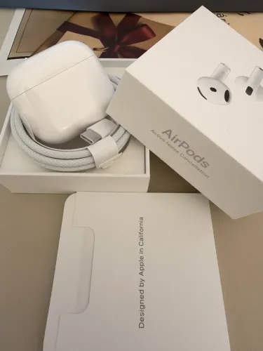 VENDO AirPod 4 com cancelamento de ruído