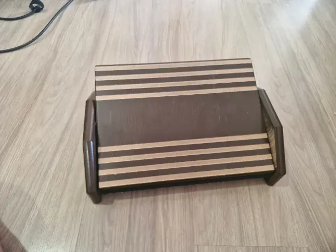Suporte ergonômico para os pés