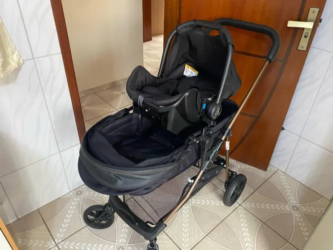 Carrinho de Bebê Galzerano + Bebê Conforto - Completo!