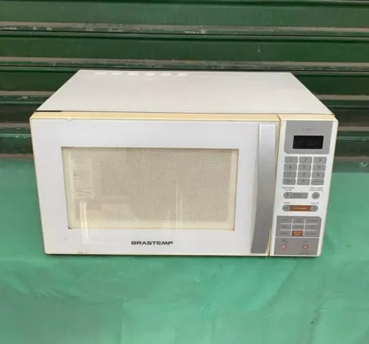 Microondas Brastemp 30L - SEMINOVO