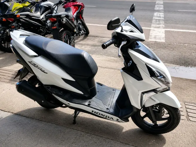 Honda elite 125 