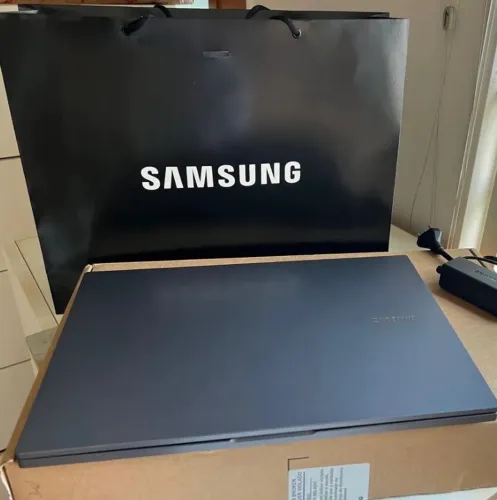 Notebook Samsung i7 11ª Geração - Estado de Novo (Pouquíssimo Uso)