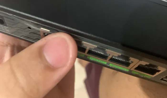 Roteador corporativo intelbras R3005g 450 reais?