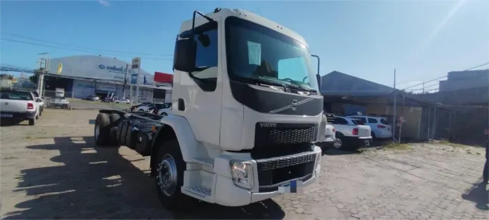 Volvo VM220  