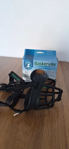 Focinheira Baskerville tamanho 4