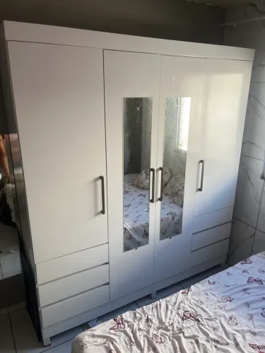 Guarda-Roupa casal