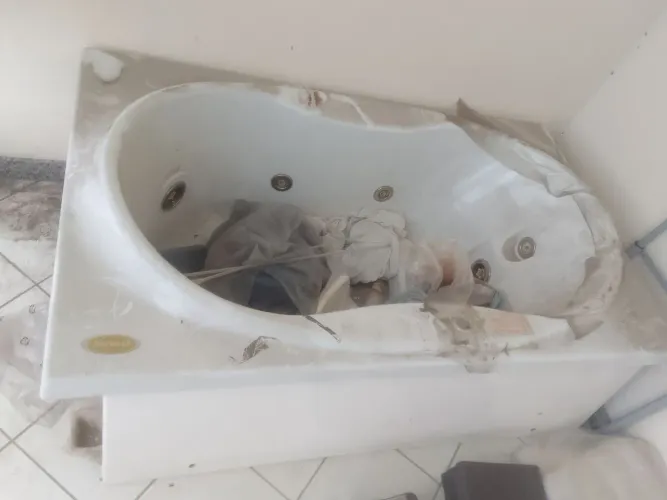 Jacuzzi eura zero na caixa