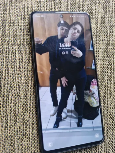 Samsung Galaxy M52 - 300,00