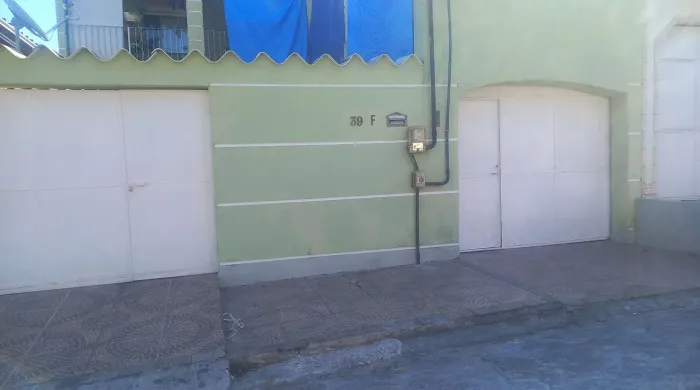 Vendo 2 casas independentes