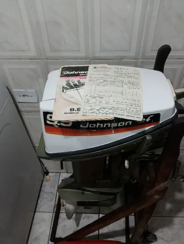 Motor de popa 9.9 HP único dono com nota fiscal 