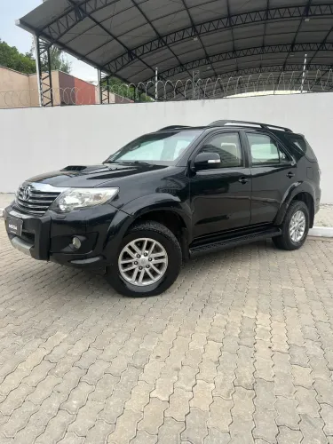 Toyota Hilux SW4 SRV D4-d 4X4 3.0 TDI Dies. AUT 2013