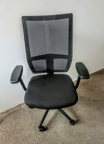?Cadeira Executiva Haworth Zody - Tela Mesh - Ergonomia Premium. Estado de nova. 