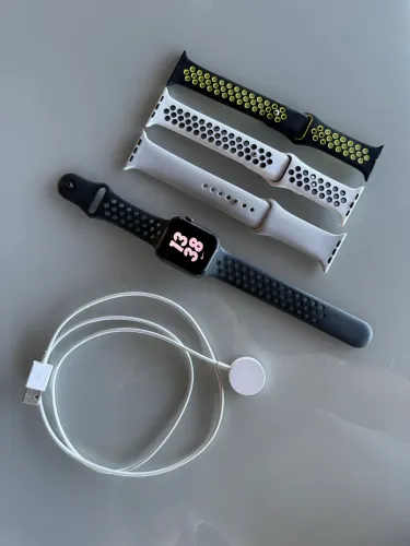 Apple Watch SE 44mm
