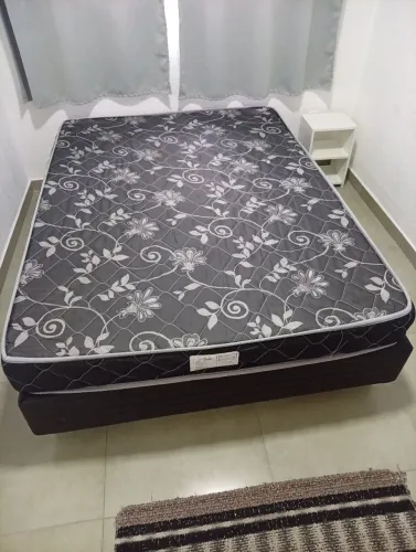 Cama Box Ortobom casal com colchão semi ortopedico