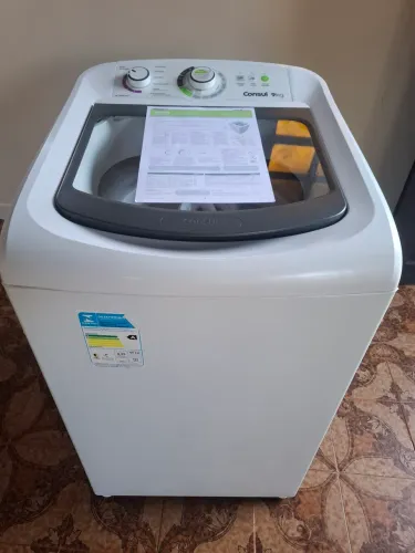 Maquina de lavar Consul 9kg semi nova. Nota fiscal manual . Toda original . Entrego