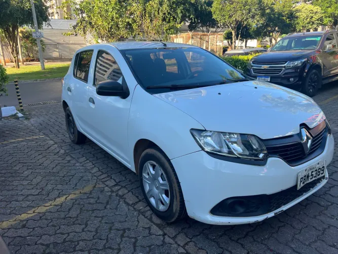 ALUGUEL DE VEÍCULO PARA MOTORISTAS DE APP - SANDERO 2018