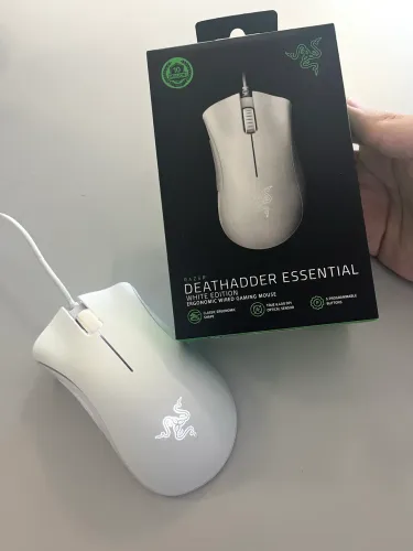 Mouse Razer Deathadder Essential Lacrado