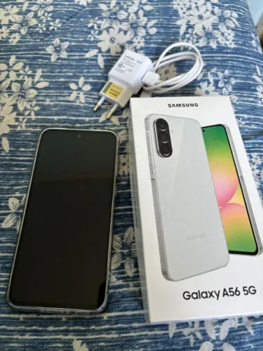 Samsung Galaxy A56 5G 256GB - na Caixa com Carregador Original