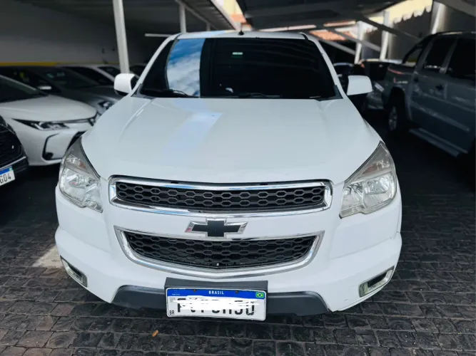 Chevrolet S10 Pick-up LT 2.8 TDI 4X4 CD Diesel AUT 2014