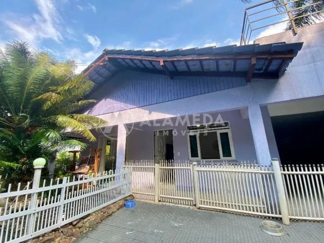 CHÁCARA COM ÁREA TOTAL DE 4.377 M² A VENDA NO BAIRRO PROGRESSO!