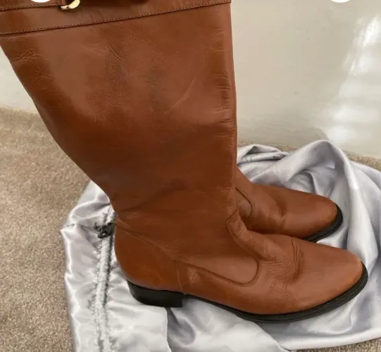 Bota couro cano longo Carmen Steffens 