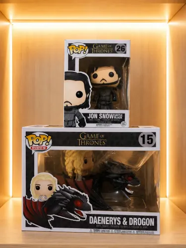 Funko Pop Rides #15 e #26 - Daenerys & Drogon e Jon Snow Castle Black Game of thrones