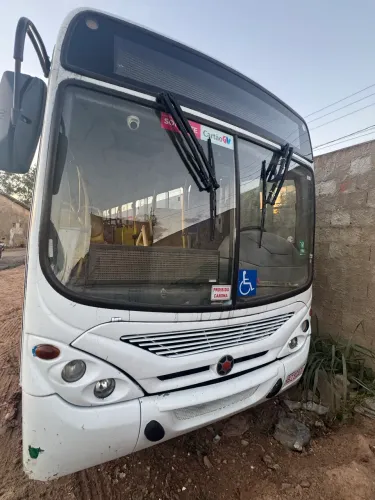 M BENZ/ MPOLO 