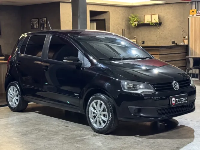 Volkswagen Fox 1.6 MI Total Flex 8V 5P 2014