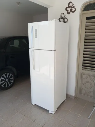 Geladeira Eletrolux Frost Free DF36A