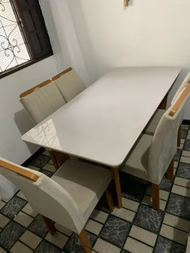 Mesa de Jantar com 6 Cadeiras - Semi nova