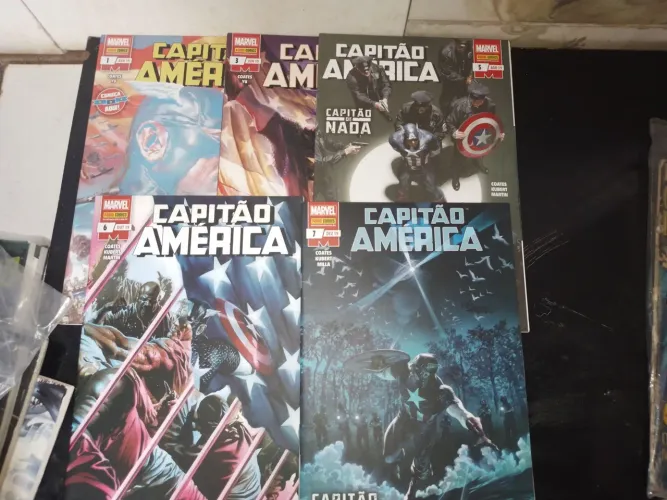 Lote de 4 gibis Capitão América