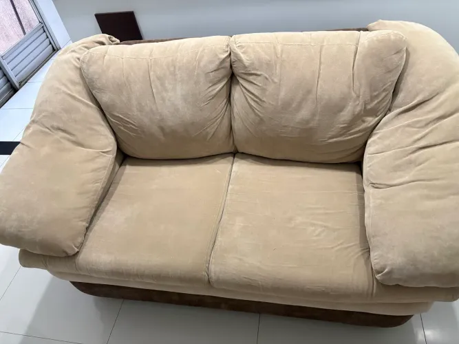 Sofá dois lugares 