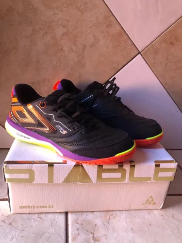 Chuteira umbro original , usada uma vez