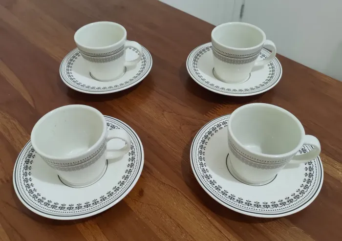 JOGO XÍCARAS DE CHÁ/CAFÉ CORONA