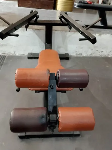 Aparelho de musculação 