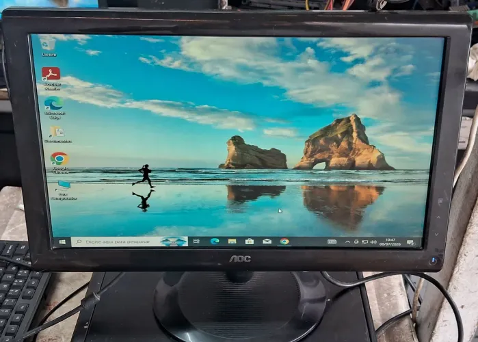 Monitor AOC