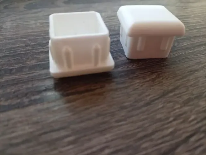 50 Tampas Plásticas Metalon 40x40 BRANCA Ponteira Interna
