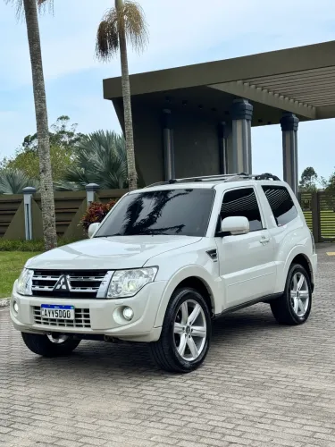 Mitsubishi Pajero HPE Full 3.2 4X4 T.i.dies.3p Aut. 2014
