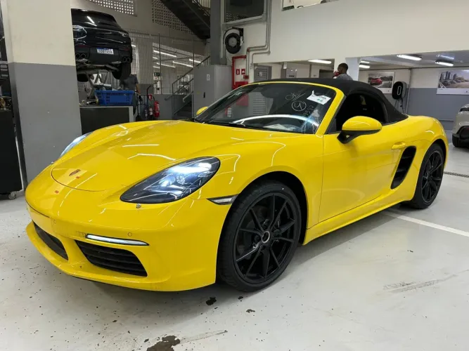Porsche 718 Boxster 2.0 300cv 2024